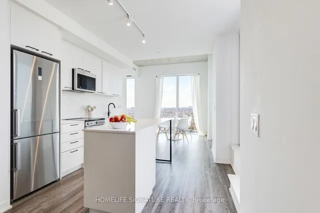 Additional image 20 of 1808 St Clair Ave Unit 1002