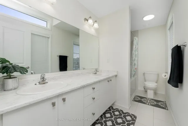 Additional image 31 of 96 Yale Dr