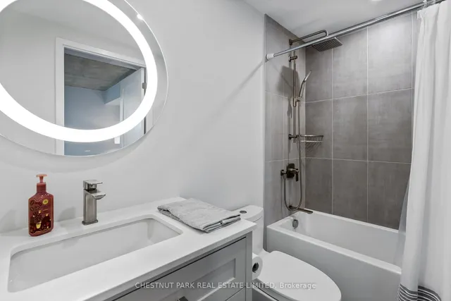 Additional image 20 of 285 Mutual St Unit 302