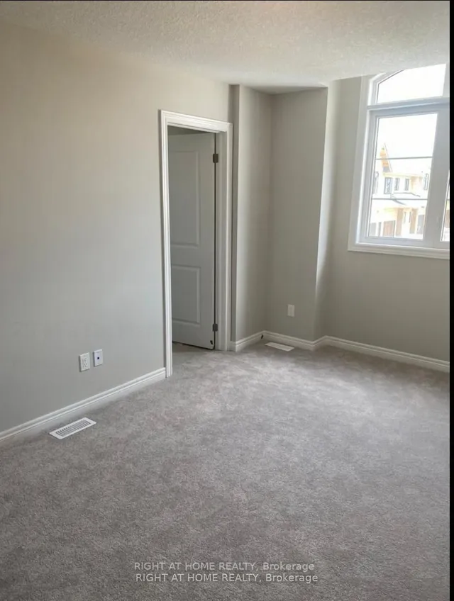 Additional image 18 of 29 Mia Dr