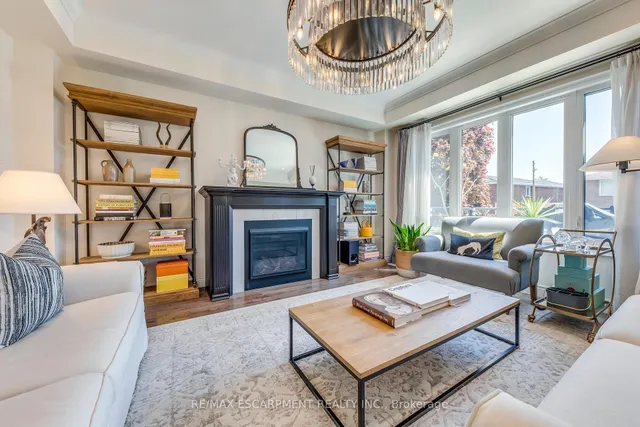 Additional image 9 of 12 Riva Crt