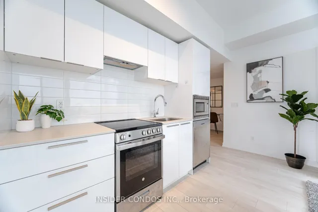 Additional image 11 of 501 Yonge St Unit 5202