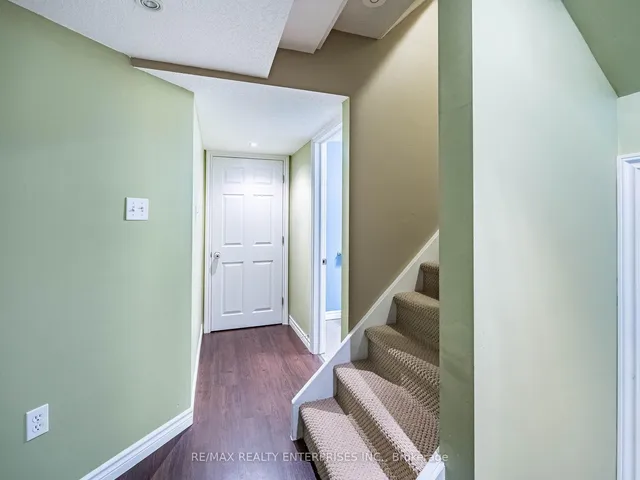 Additional image 38 of 256 Sherwood Rd