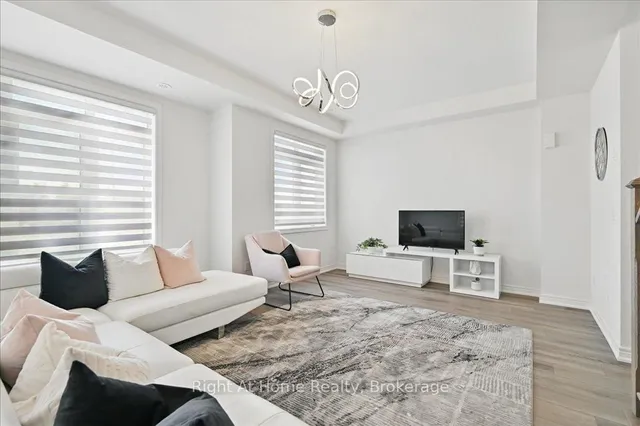 Additional image 27 of 465 Dundas St