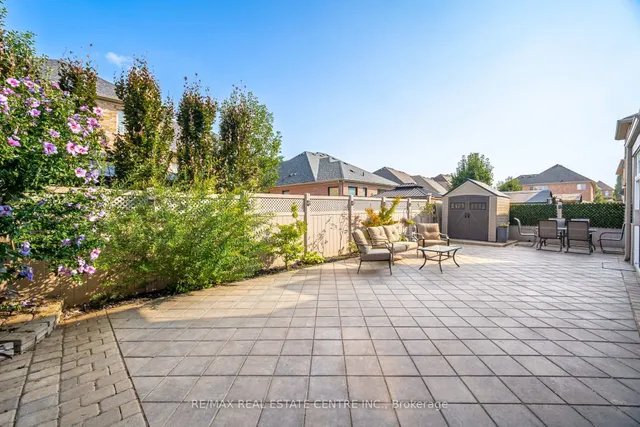 Additional image 40 of 7 Prince Edward Blvd