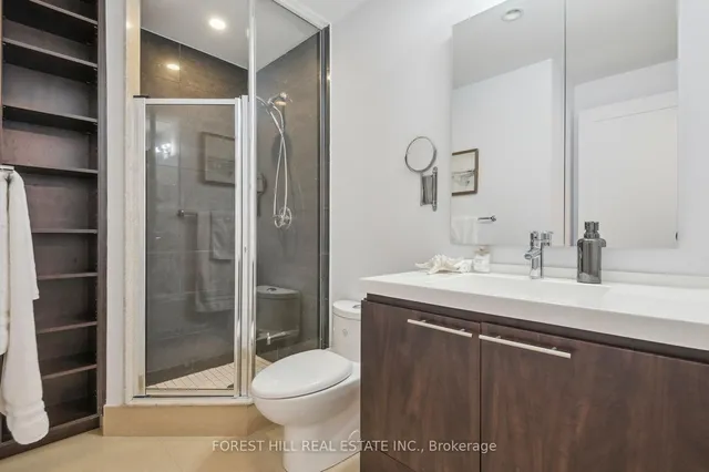 Additional image 16 of 70 Roehampton Ave Unit 713