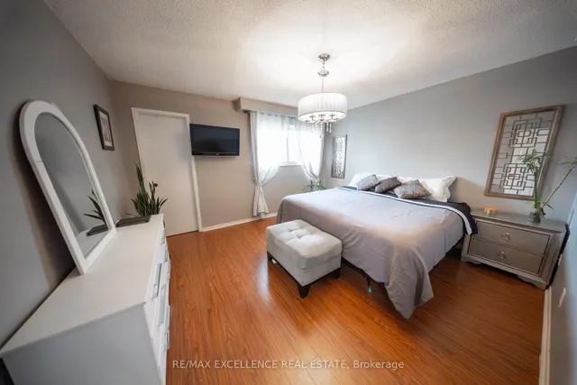 Additional image 13 of 35 Collins Cres Unit 34