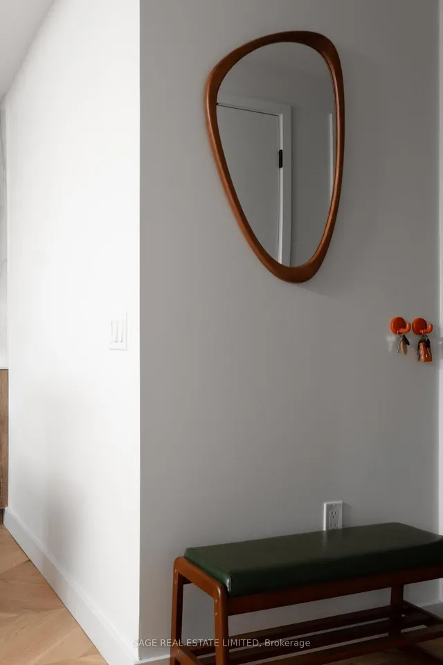 Additional image 4 of 505 Richmond St Unit 1115