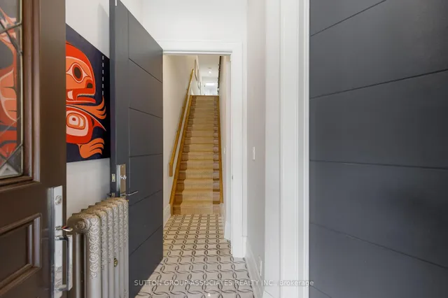 Additional image 3 of 38 Howland Ave