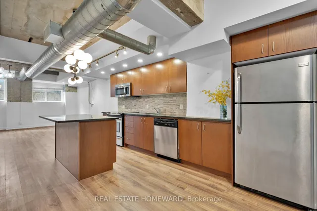 Additional image 13 of 201 Carlaw Ave Unit 128