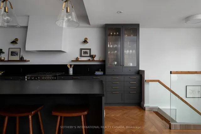 Additional image 10 of 68 Herbert Ave