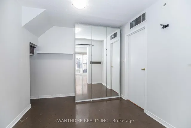 Additional image 21 of 30 Western Battery Rd Unit 318