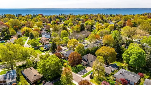 Additional image 48 of 330 Strathcona Dr