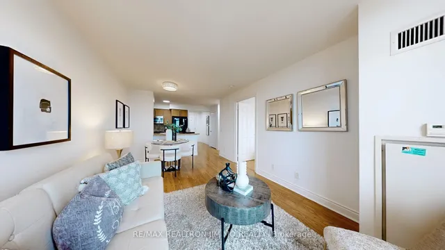 Additional image 14 of 25 Greenview Ave Unit 1915