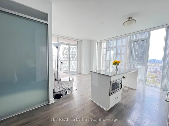 Additional image 4 of 426 University Ave Unit 3503