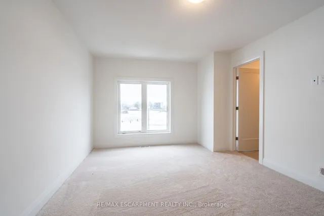 Additional image 33 of 18 Clear Valley Lane