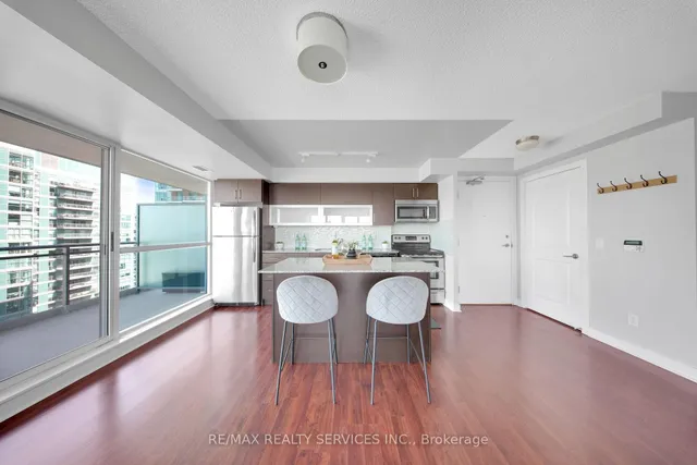 Additional image 4 of 100 Western Battery Rd Unit 2009