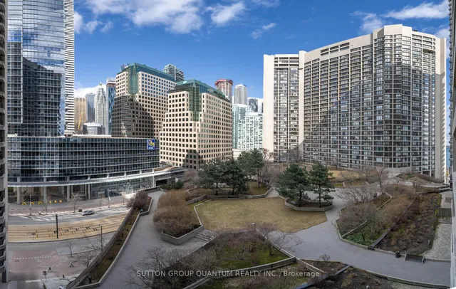 Additional image 33 of 55 Harbour Sq Unit 1113