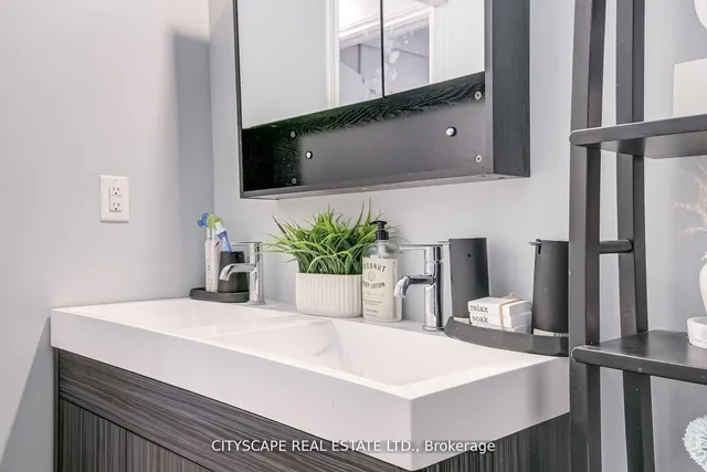 Additional image 18 of 30 Heslop Rd Unit 17