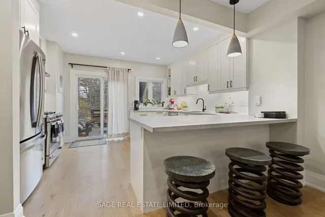 Additional image 10 of 394 Keewatin Ave