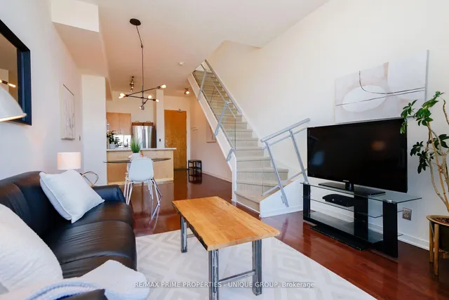 Additional image 11 of 388 Richmond St Unit 923