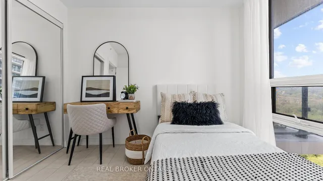 Additional image 15 of 2220 Lake Shore Blvd Unit 1604