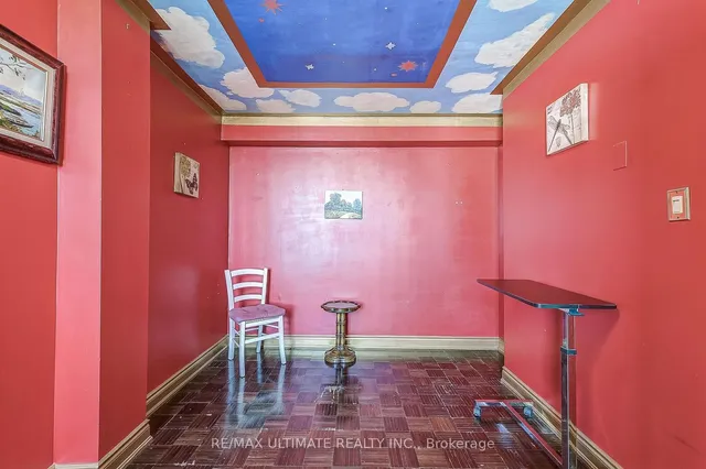 Additional image 19 of 541 Blackthorn Ave Unit 1005