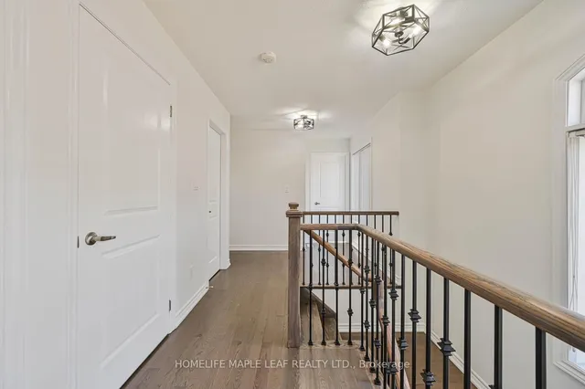 Additional image 30 of 28 Gemma Pl