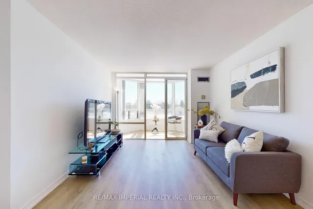 Additional image 4 of 330 Alton Towers Circ Unit 210