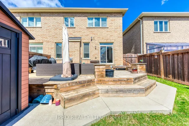 Additional image 44 of 11 Trentonian St