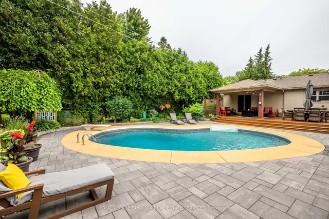 Additional image 29 of 424 Henderson Rd