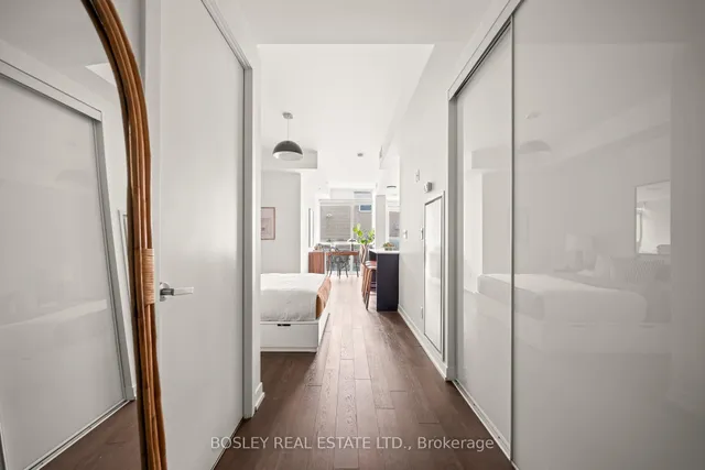 Additional image 18 of 36 Howard Park Ave Unit 205