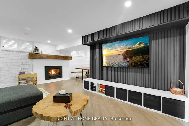 Additional image 29 of 54 Primula Cres