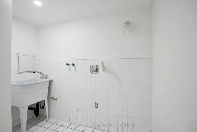 Additional image 31 of 24 Marion St