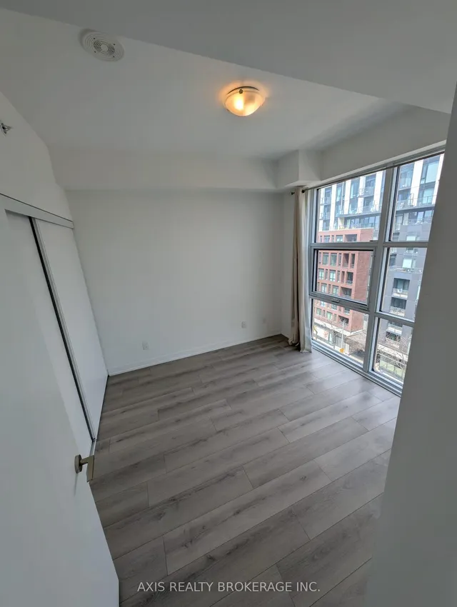 Additional image 3 of 1787 St Clair Ave Unit 812