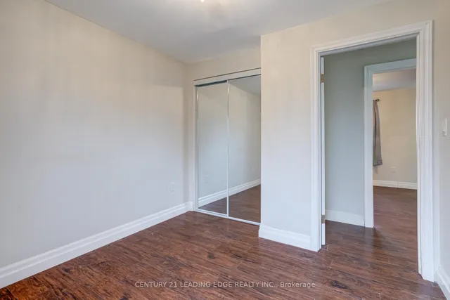 Additional image 8 of 424 Upper Wentworth St