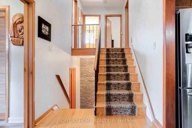 Additional image 23 of 22 Pylon Pl