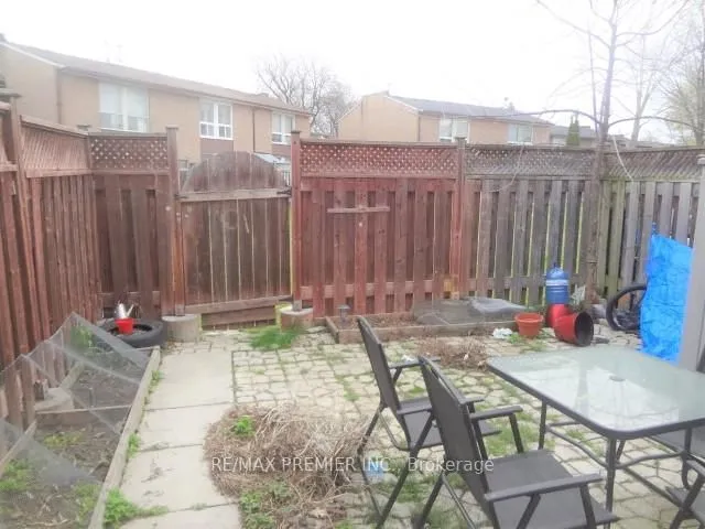 Additional image 27 of 246 John Garland Blvd Unit 43