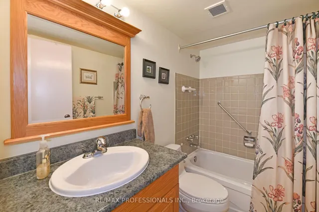 Additional image 27 of 475 The West Mall N/A Unit 417