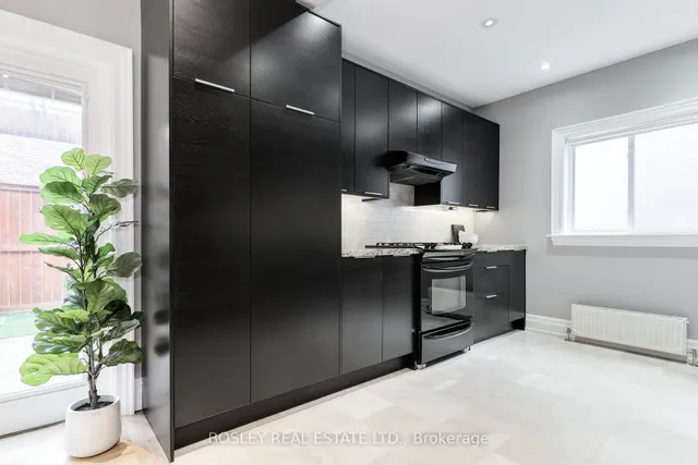 Additional image 10 of 42 Logan Ave