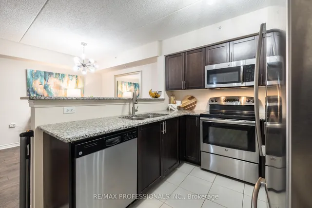 Additional image 31 of 1440 Main St Unit 108