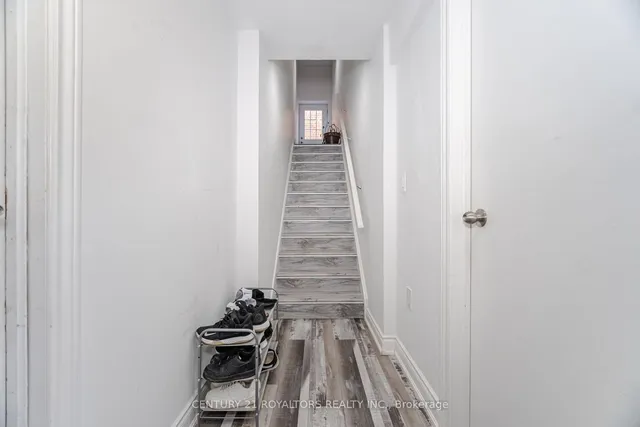 Additional image 23 of 66 Kalmia Rd