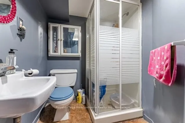 Additional image 27 of 60 Cameron Ave