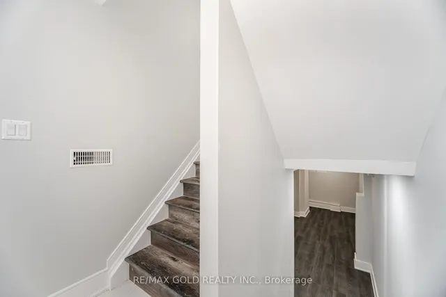 Additional image 24 of 7500 Goreway Dr Unit 62