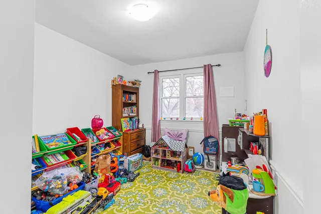 Additional image 26 of 292 Woodward Ave