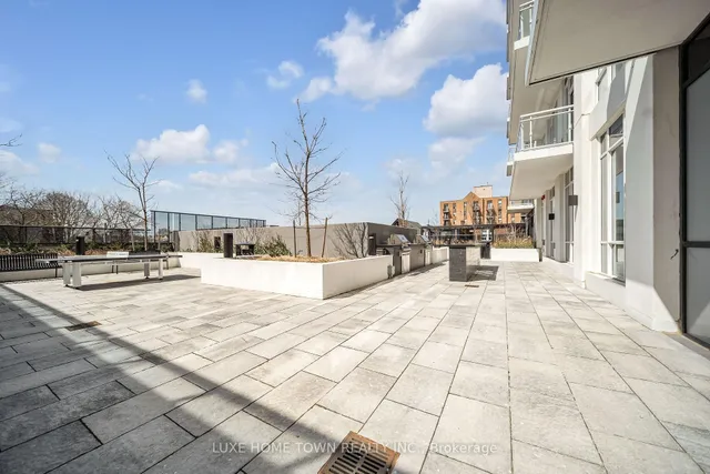 Additional image 38 of 286 Main St Unit 810