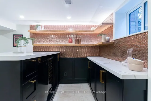 Additional image 34 of 214 Sherman Ave