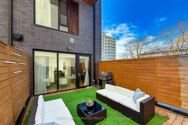 Additional image 15 of 536A Eglinton Ave