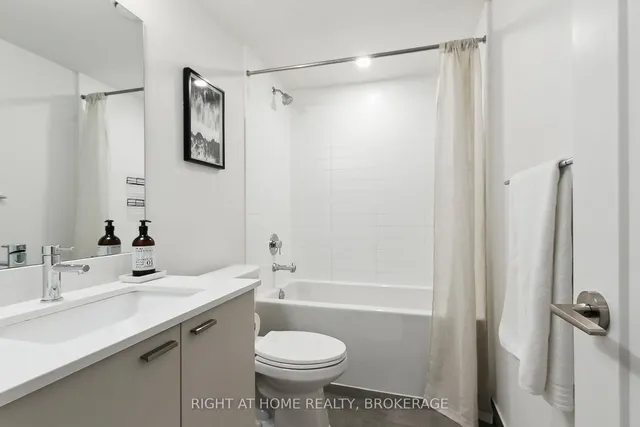 Additional image 16 of 576 Front St Unit 302E