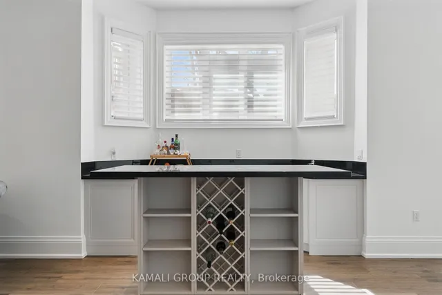 Additional image 38 of 253 Poyntz Ave